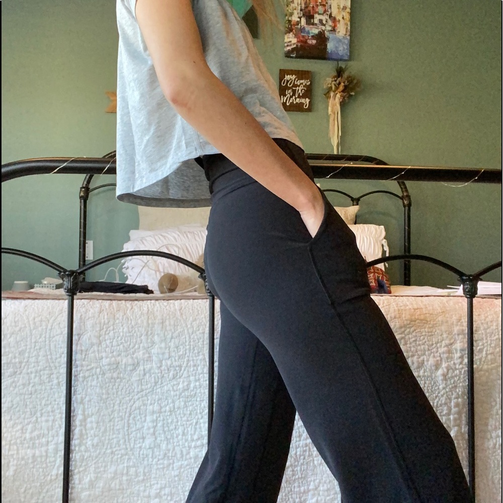 Align Wide Leg Crop
